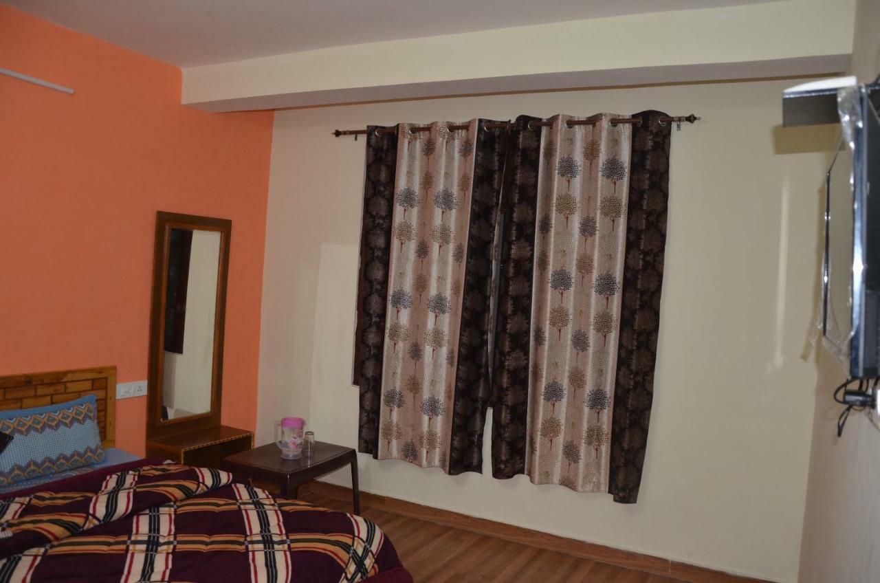 Peaceful Retreat Home Stay, Dalhousie Esterno foto